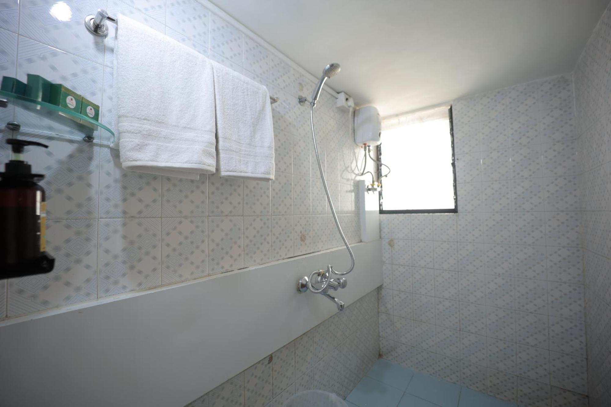 The Byke Studio Pure Veg Apartment, 塞恩 外观 照片
